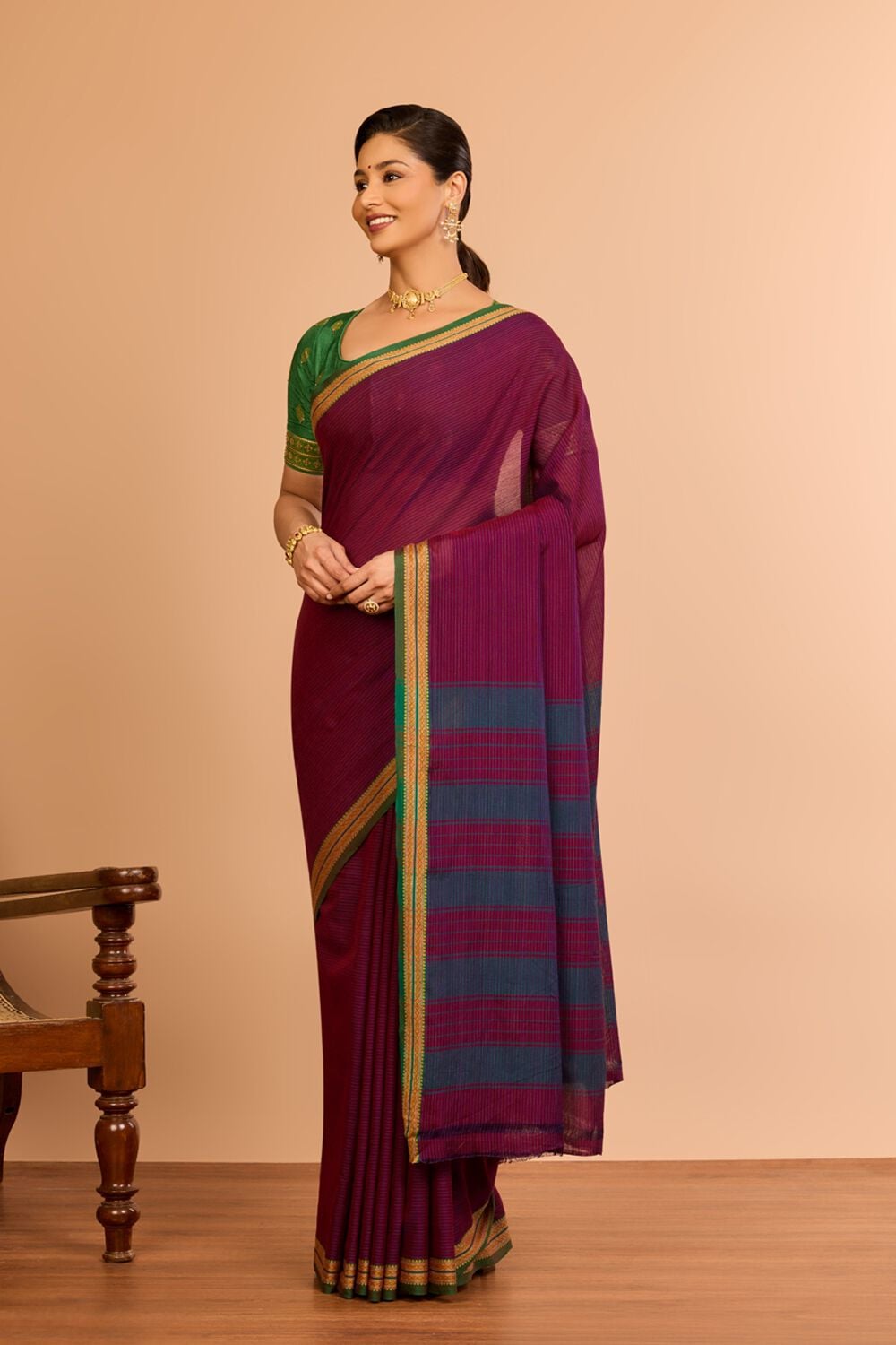 Purple Cotton Maharashtra Woven Saree image number null
