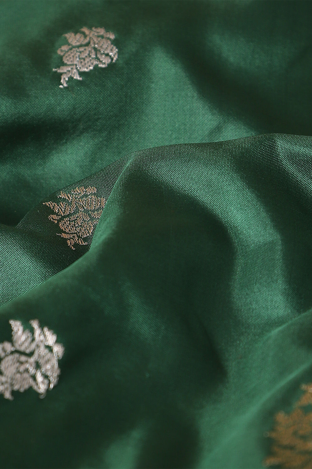 Dark Green Pure Silk Banarasi Saree image number null