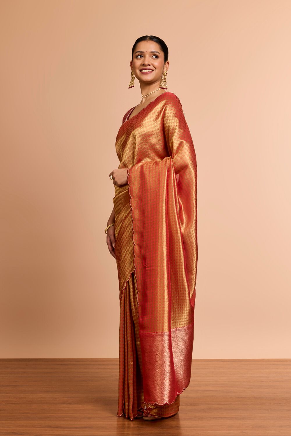 Red Woven Viscose Tissue Saree image number null