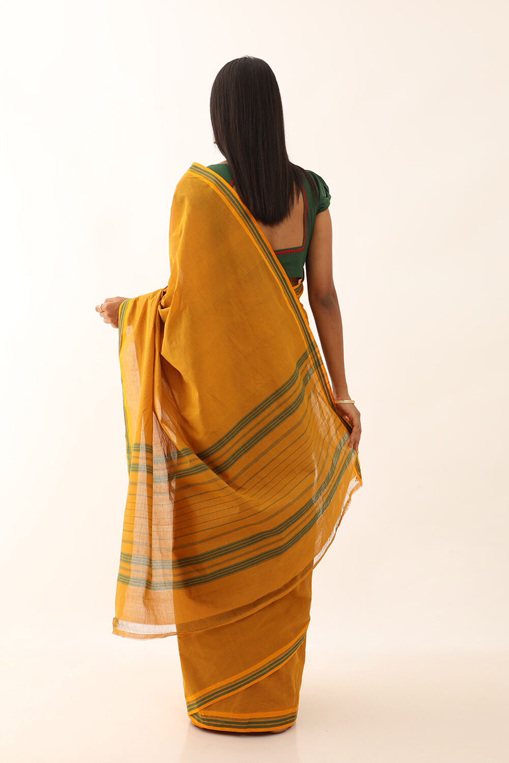Yellow Pure Cotton Woven Mangalgiri Saree image number null
