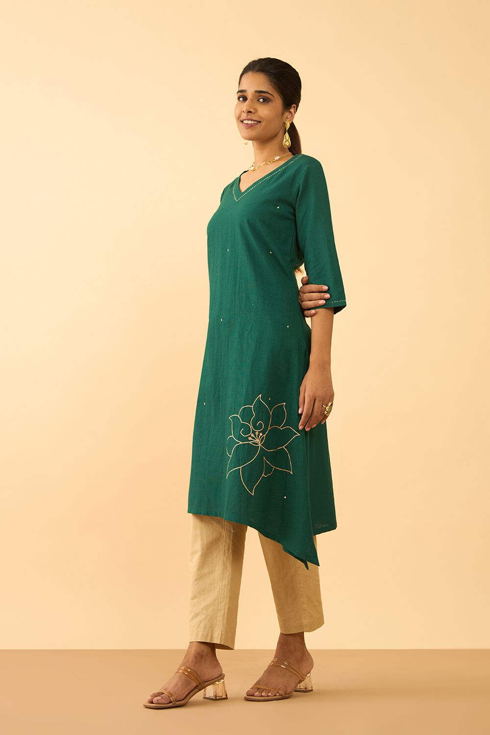 Dark Green Viscose Cotton Embroidered Kurta image number null
