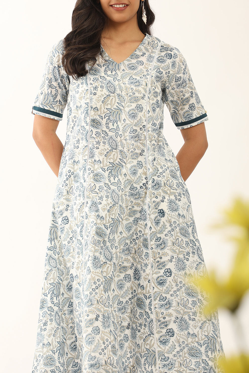 Off White Cotton Block Printed Sanganeri Kurta image number null