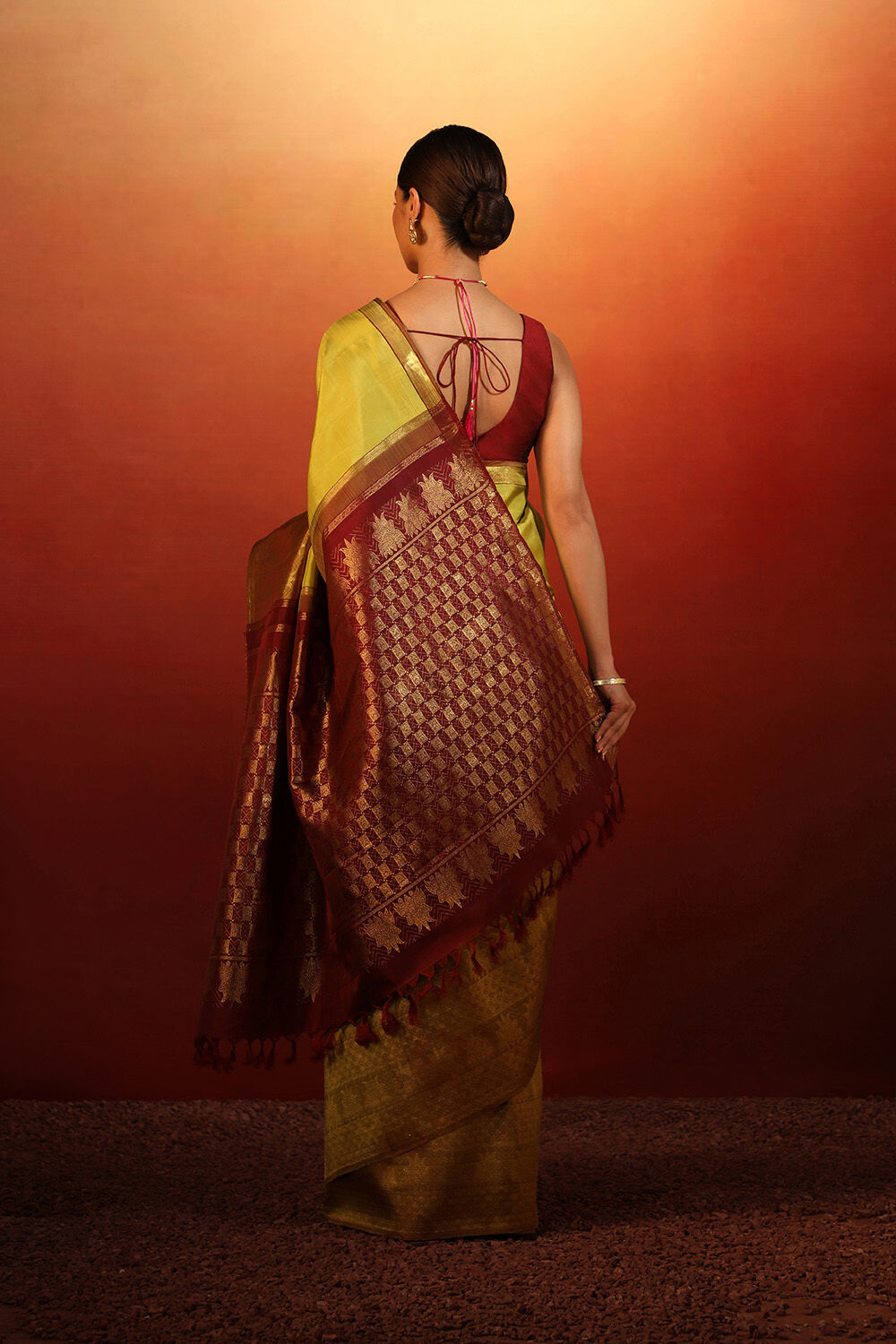 Lime Woven Pure Silk Kanjivaram Saree image number null
