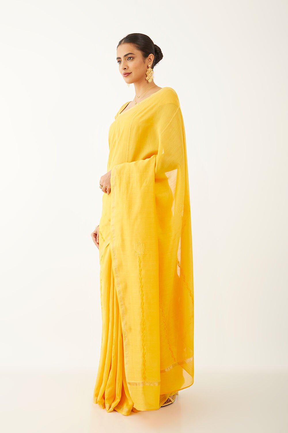 Yellow Pure Silk Cotton Chikankari Embroidery Saree image number null