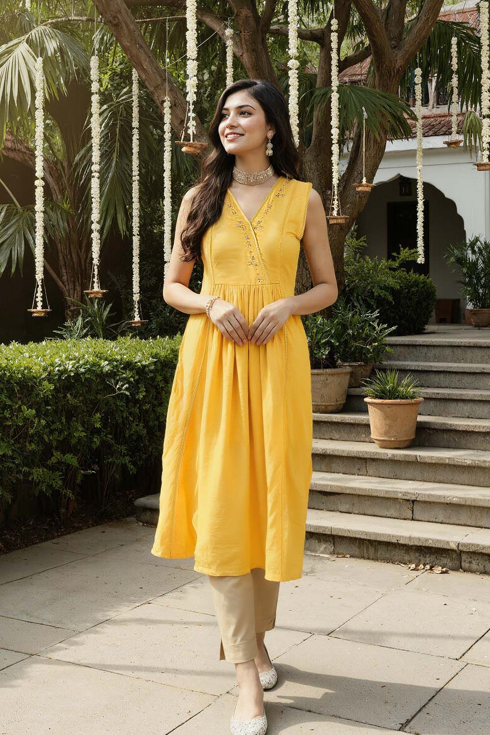 Yellow Embroidered Viscose Kurta image number null