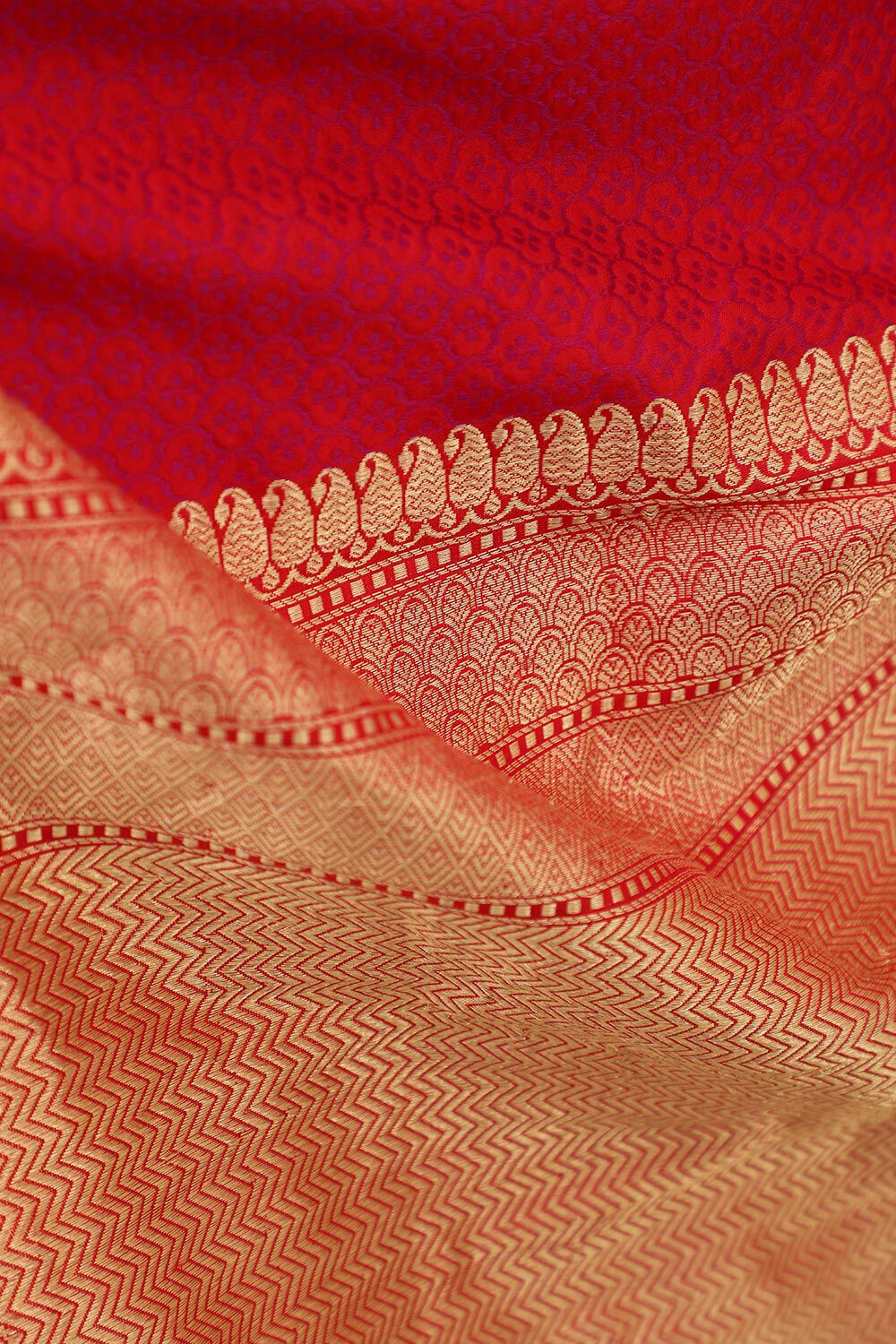 Red Pure Silk Banarasi Tanchoi Saree image number null