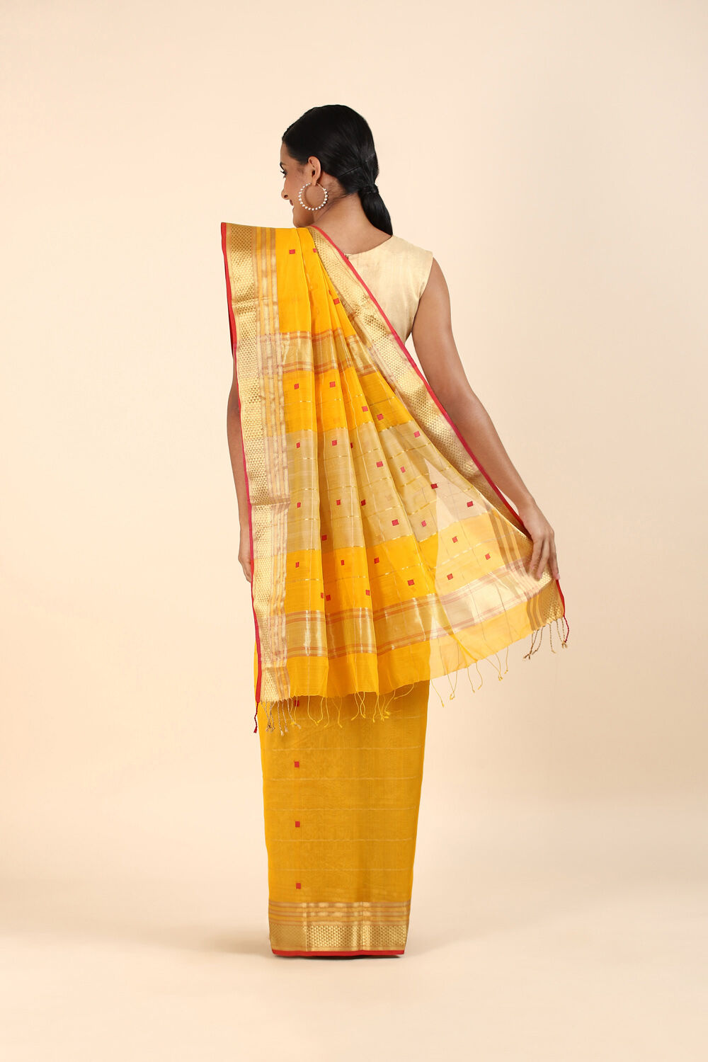 Yellow Pure Silk Cotton Maheswari Saree image number null