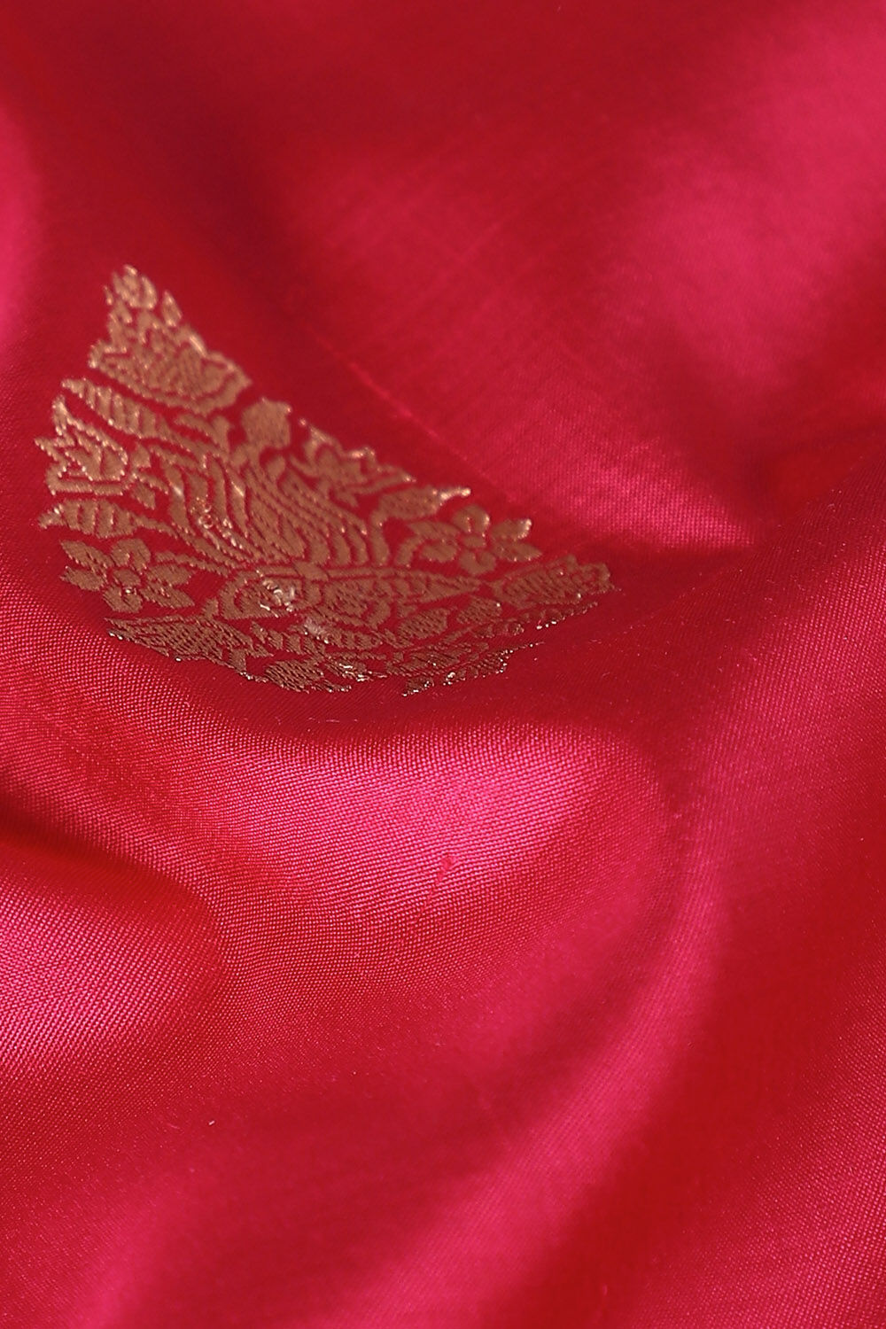 Dark Pink Pure Silk Banarasi Saree image number null
