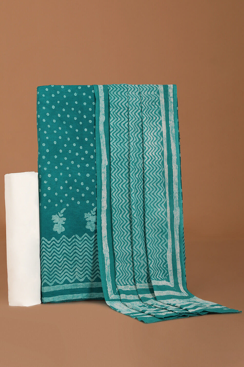 Green Pure Cotton Linen Dabu Block Printed Unstitched Suit Set image number null