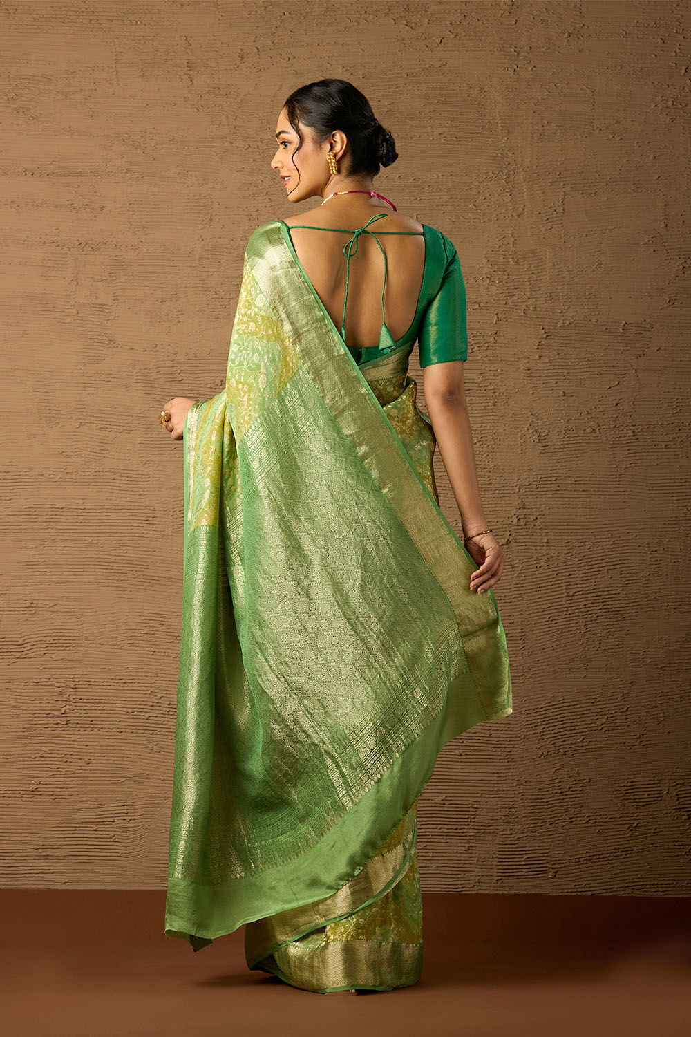 Green Woven Pure Silk Crepe Saree image number null