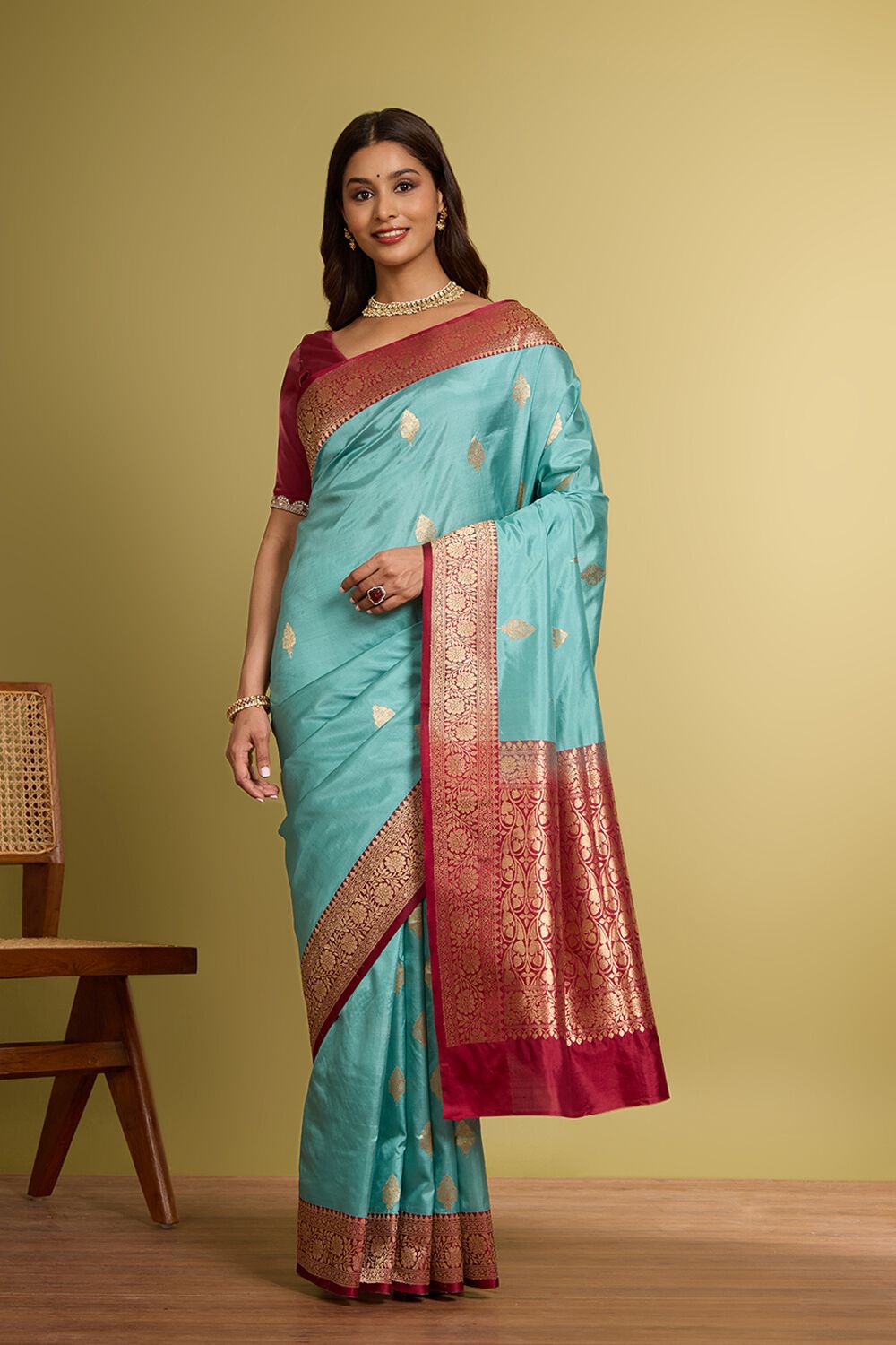 Light Green Pure Silk Kadwa Banarasi Saree image number null