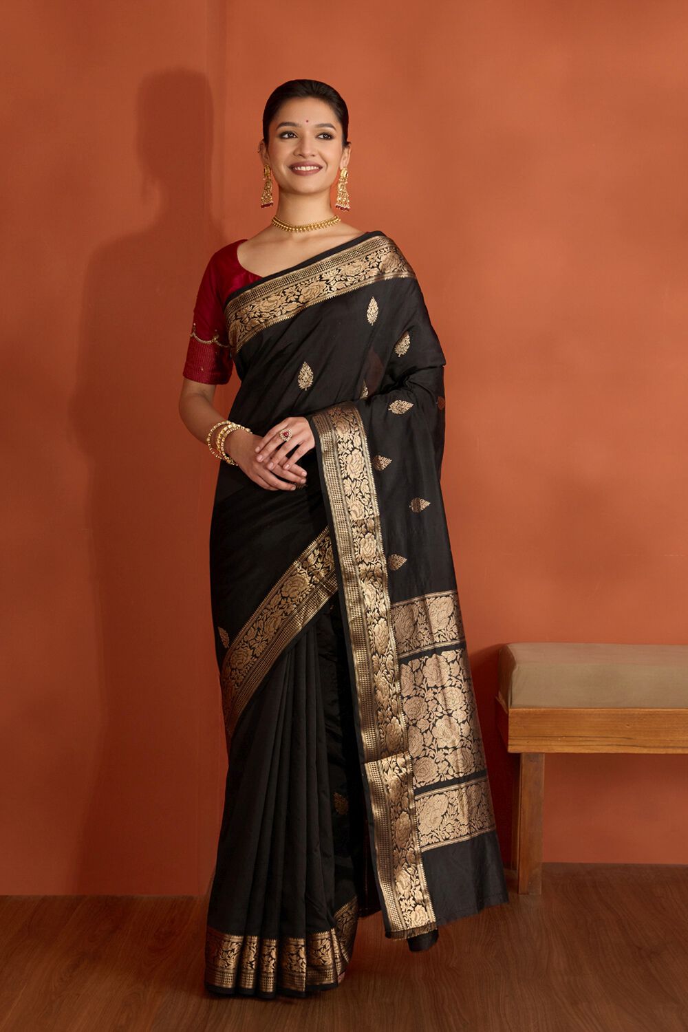 Black Silk Viscose Kadwa Banaras Inspired Design Saree image number null