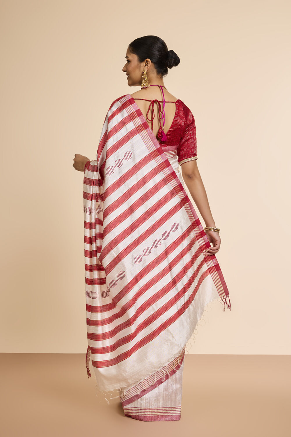 Off White Bhagalpur Woven Pure Tussar Silk Saree image number null