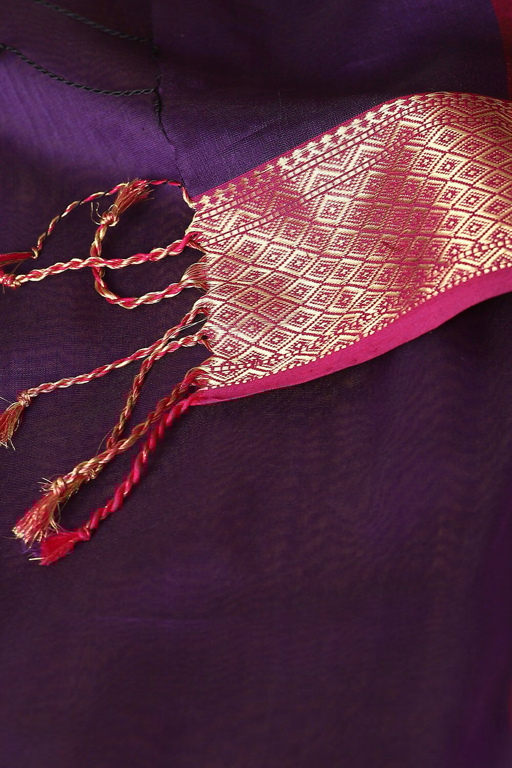 Violet Pure Silk Cotton Maheswari Saree image number null