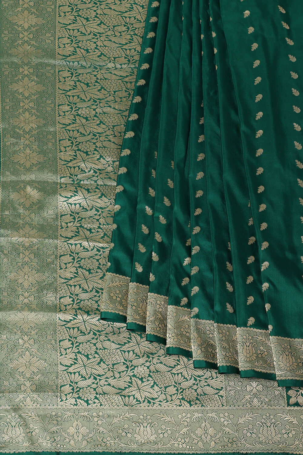 Dark Green Pure Silk Banarasi Saree image number null