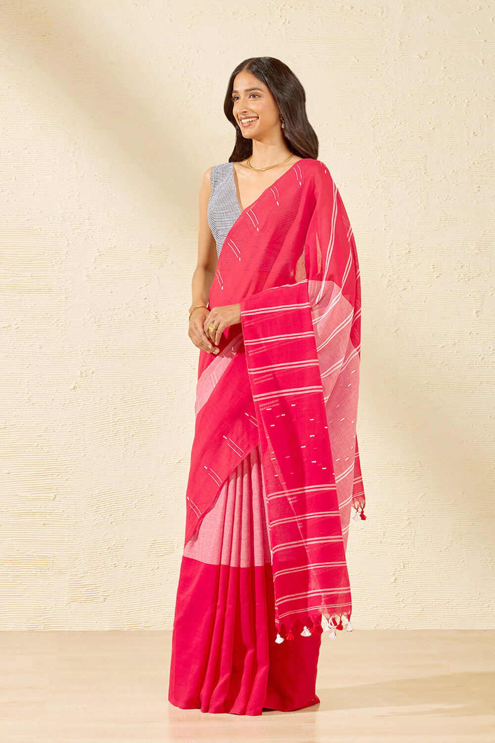 Red Bengal Pure Cotton Jamdani Saree image number null