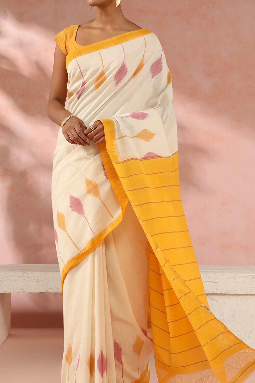 Off White Pure Cotton Pochampalli Ikat Saree image number null