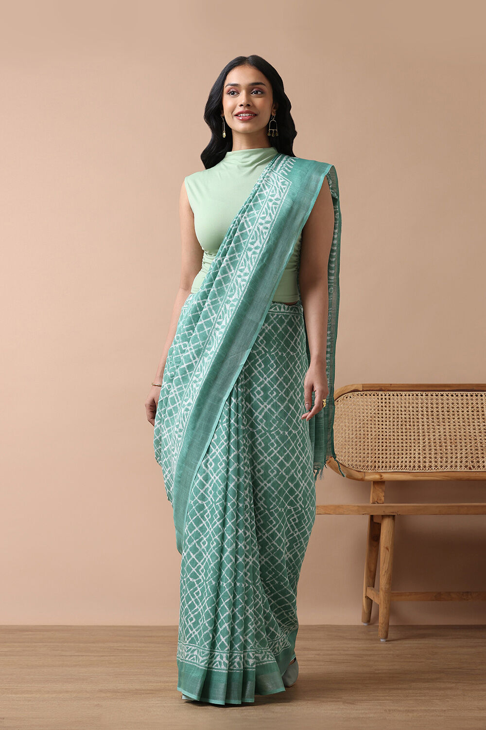 Green Cotton Viscose Contemporary Block Printed Saree image number null
