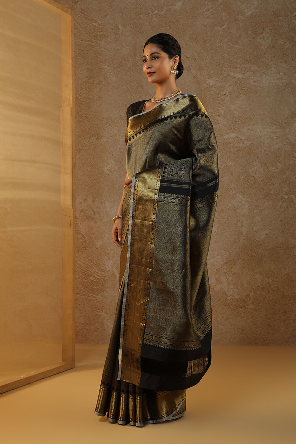 Black Pure Silk Woven Kanjivaram Saree image number null