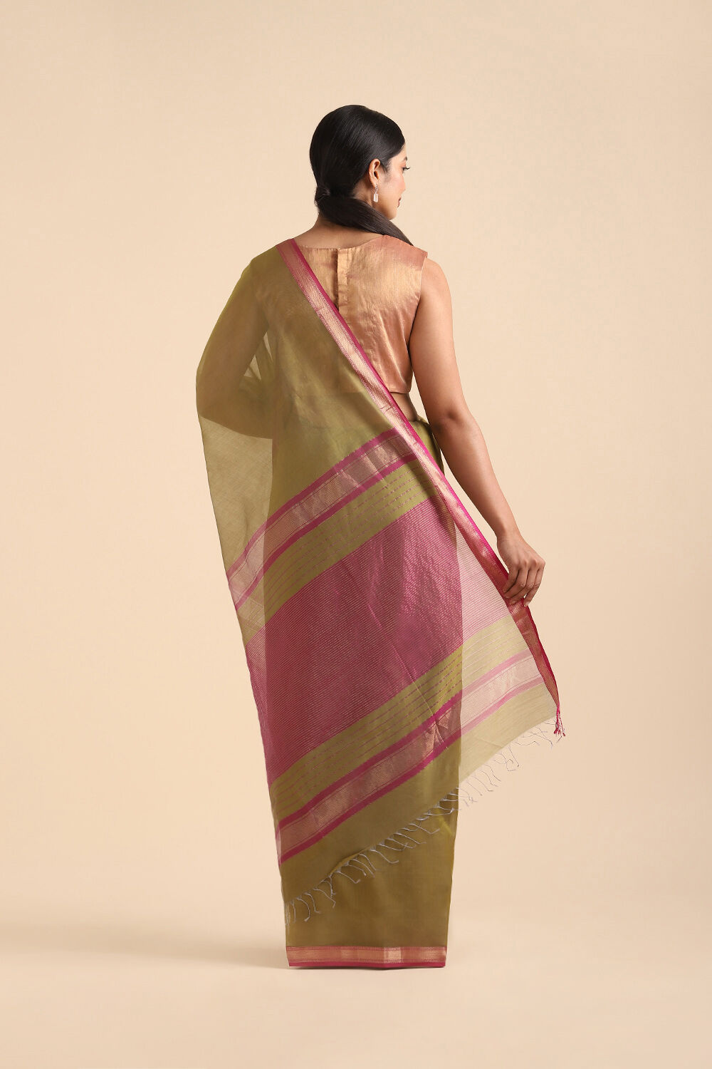 Green Pure Silk Cotton Maheswari Saree image number null