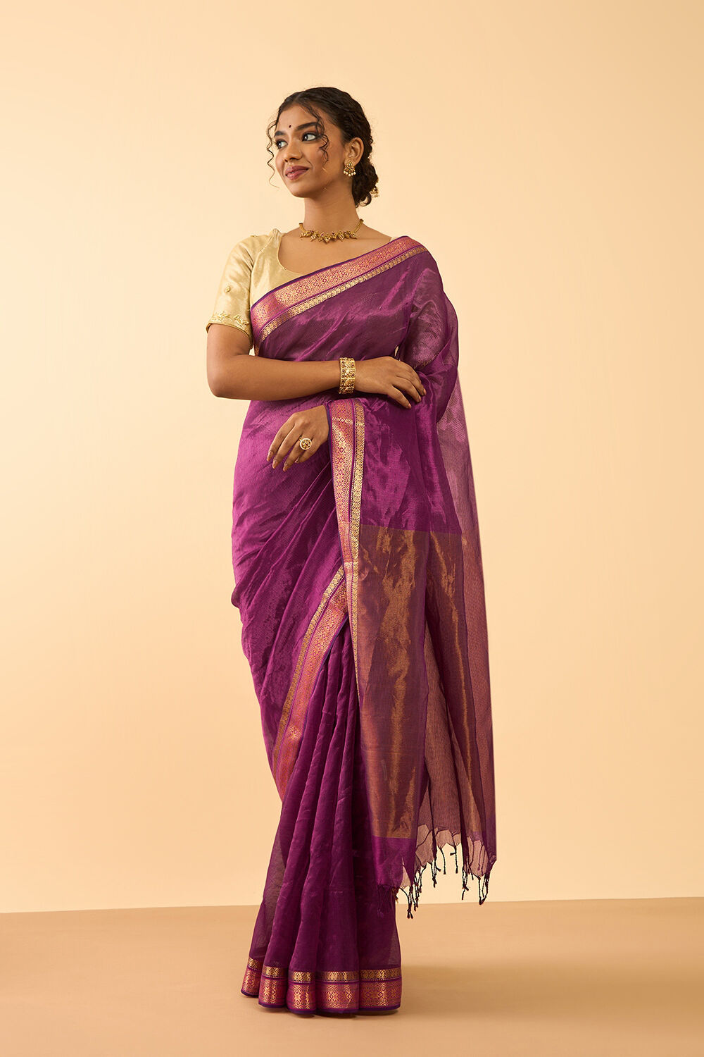 Pink Woven Pure Silk Tissue Maheshwar Saree image number null