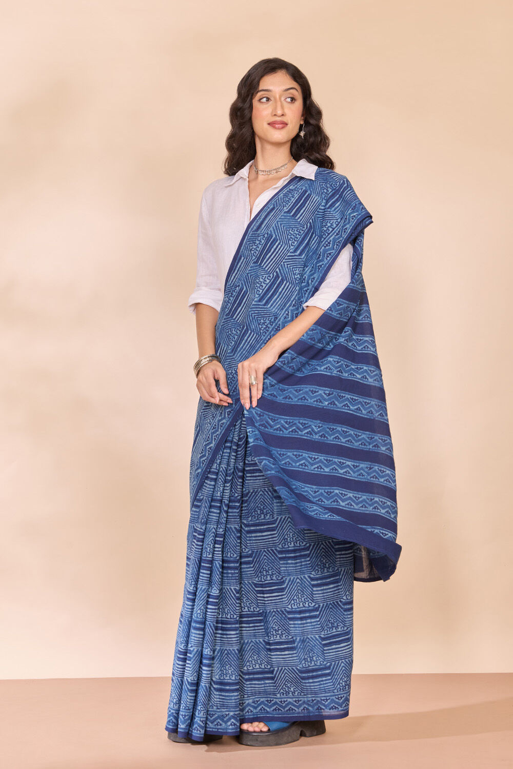 Blue Rajasthan Pure Cotton Dabu Block Printed Saree image number null