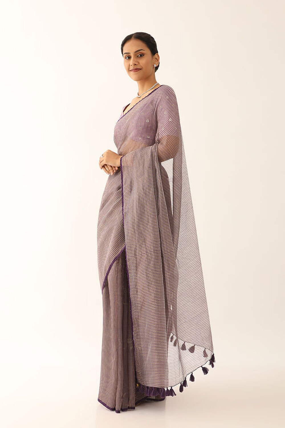 Violet Pure Silk Cotton Embroidered Saree image number null