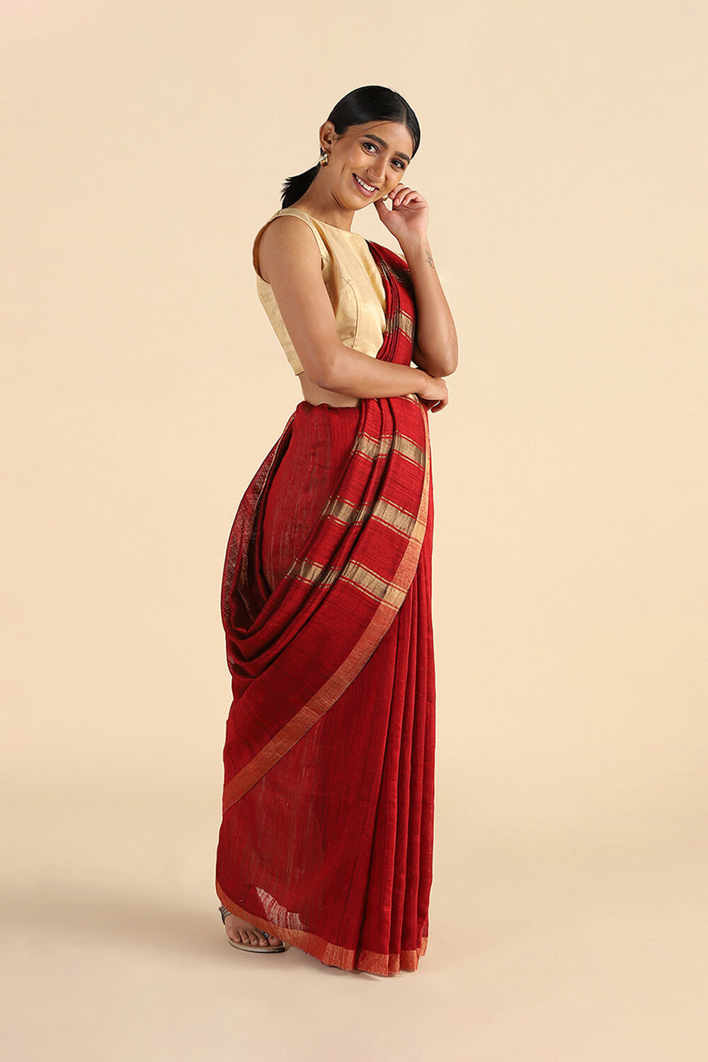 Dark Red Handwoven Bengal Pure Pure Silk Vanya Saree image number null