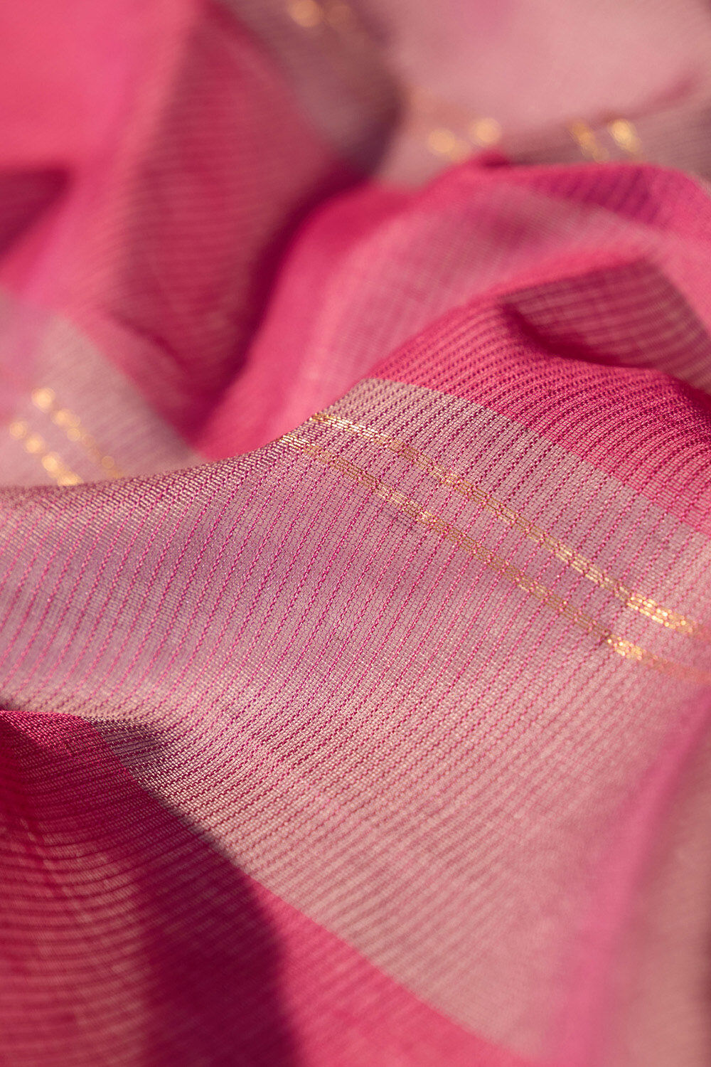 Violet Woven Pure Silk Cotton Maheshwari Saree image number null