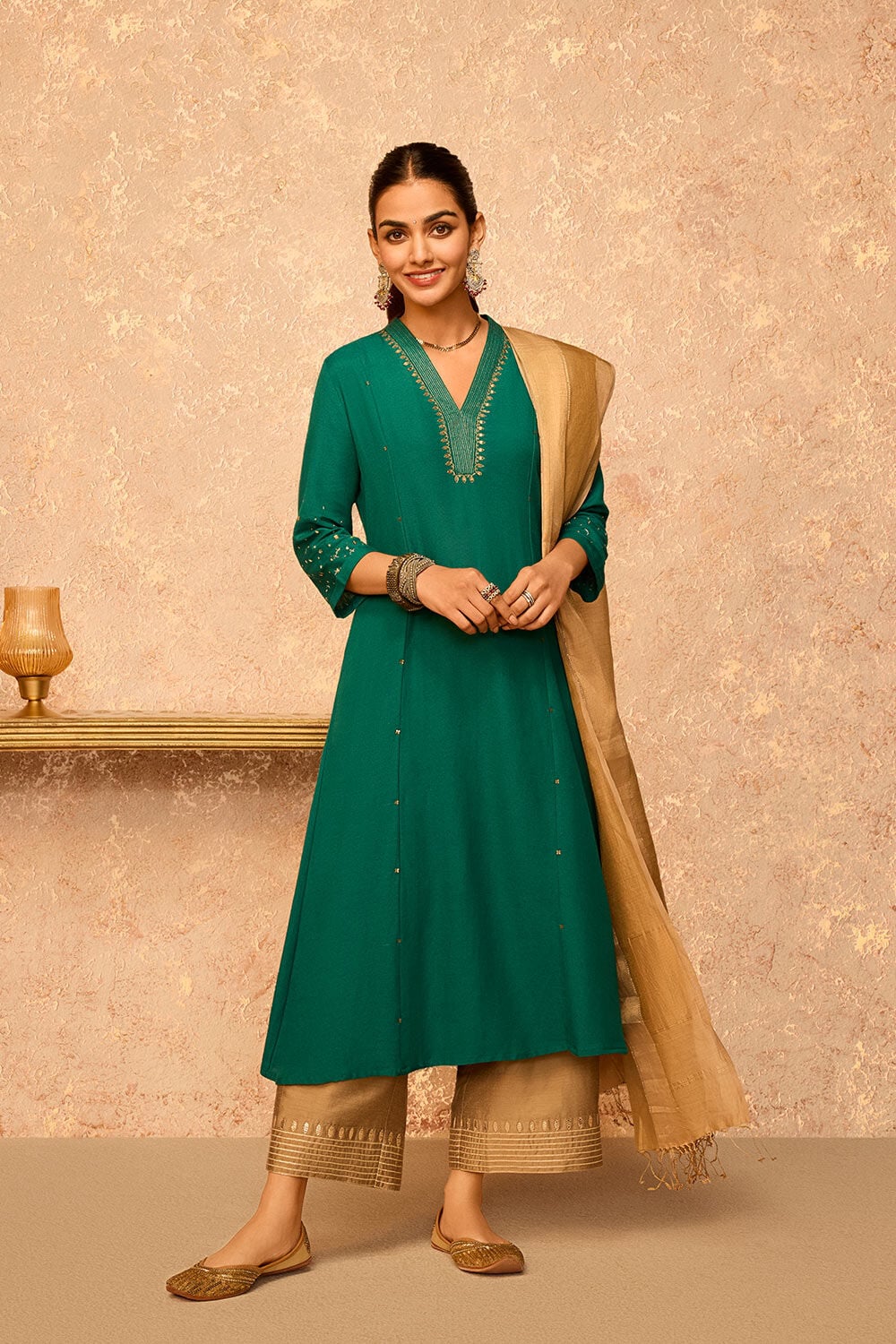 Dark Green Embroidered Viscose Cotton Kurta image number null