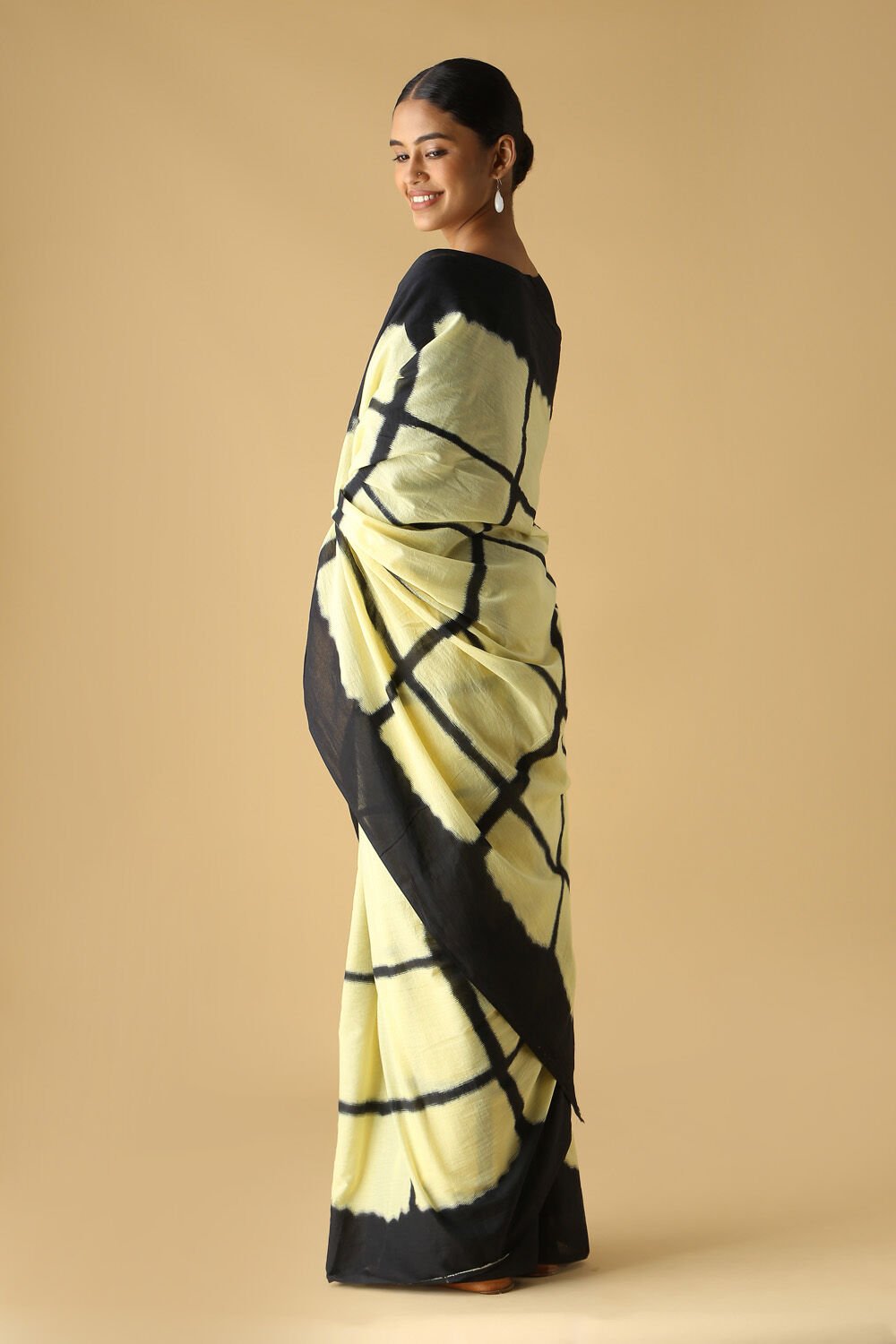 Light Yellow Cotton Printed Saree image number null