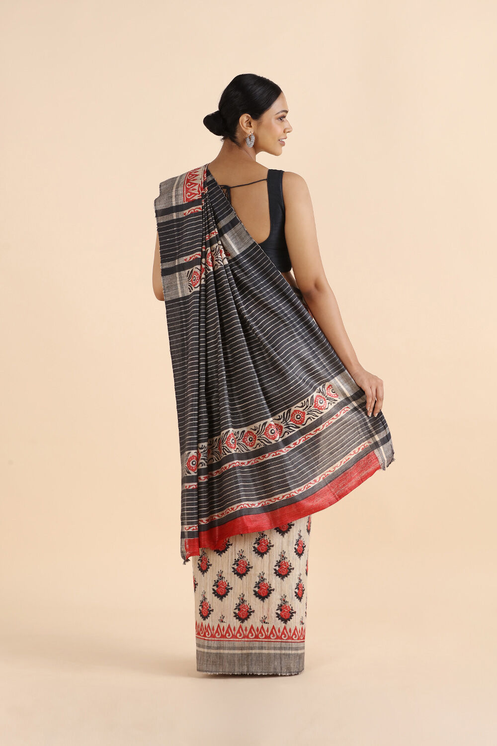 Beige Pure Tussar Printed Saree image number null