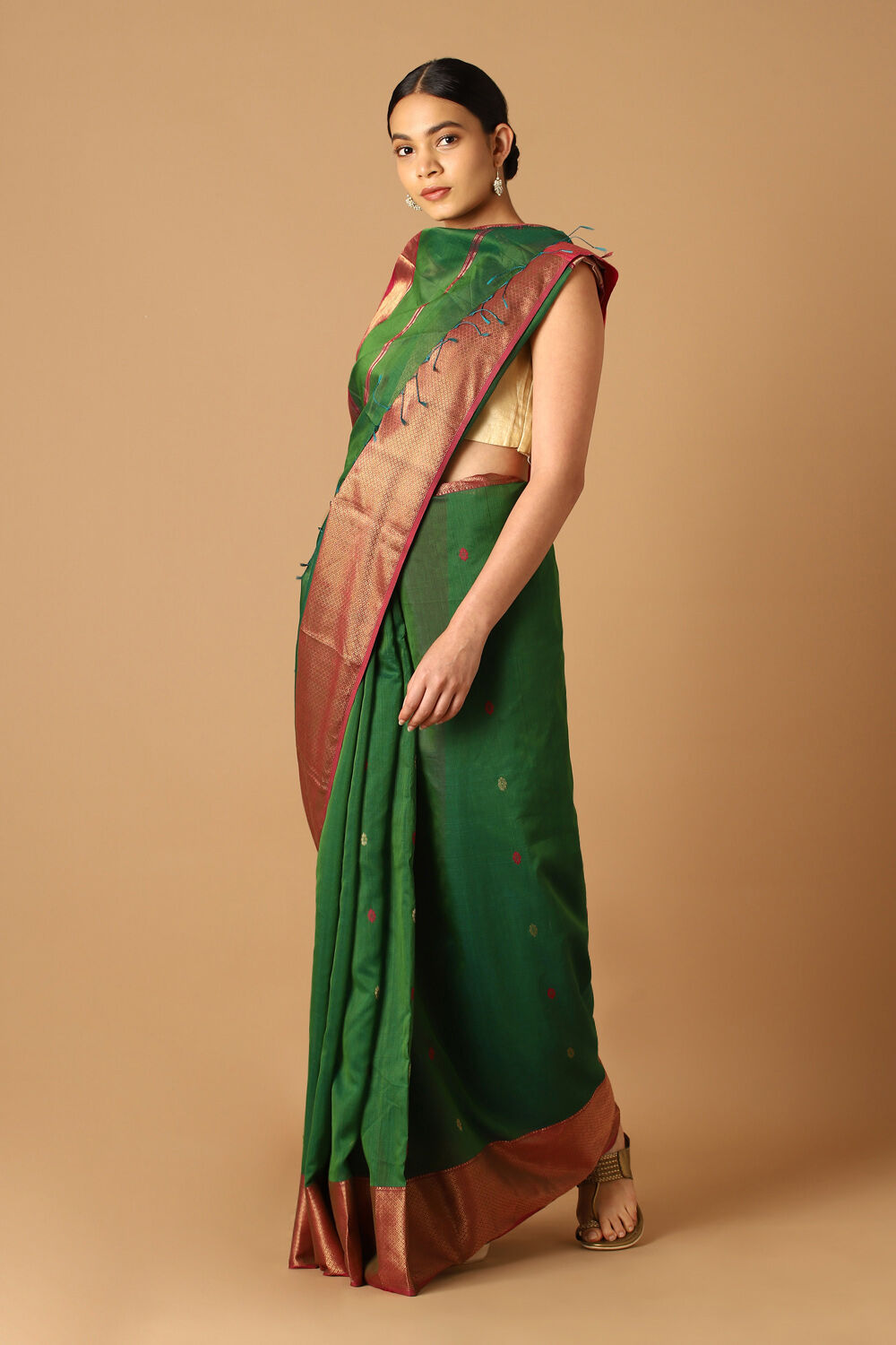 Dark Green Pure Silk Cotton Maheswari Saree image number null