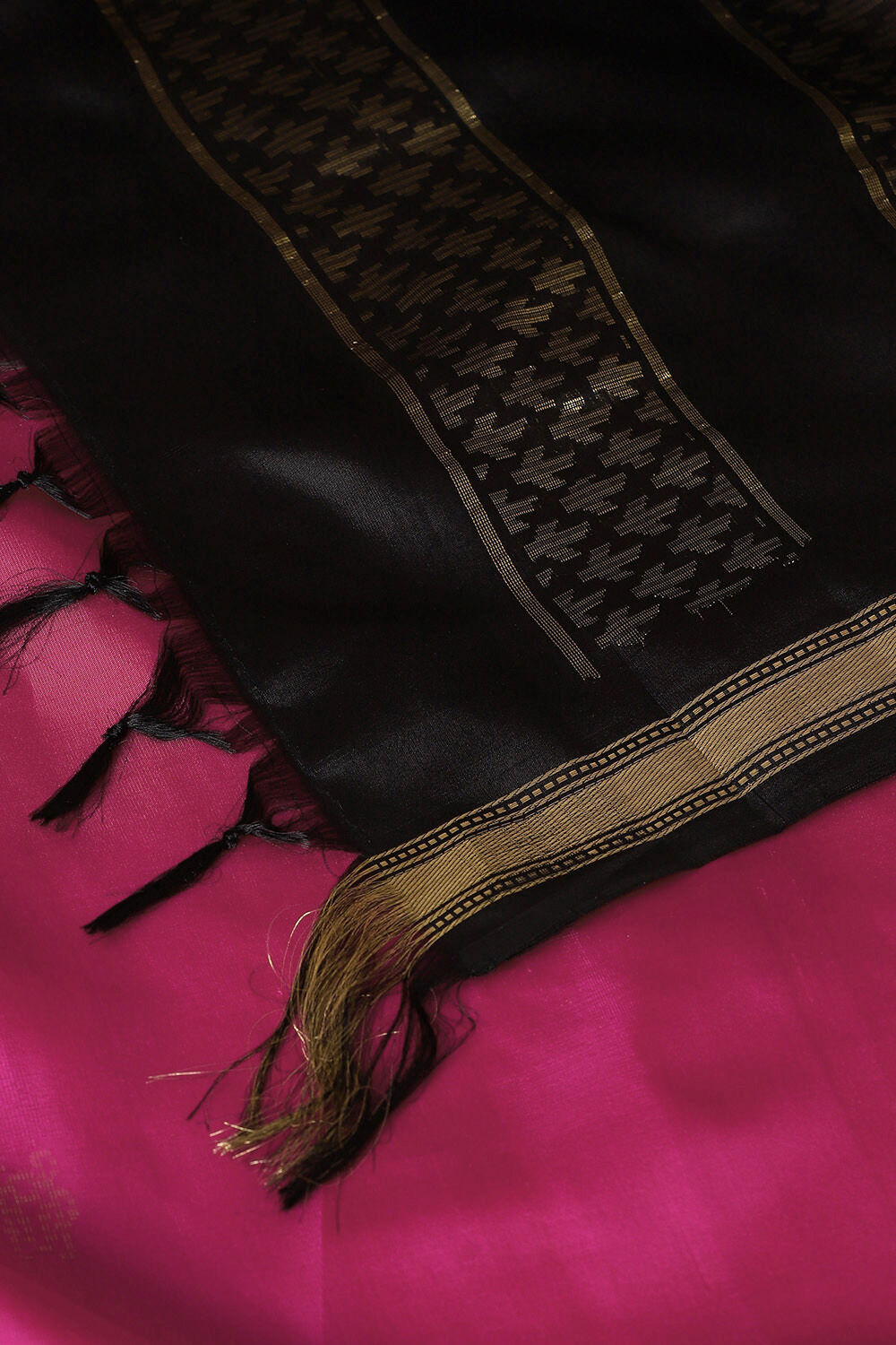Pink Pure Silk Kanjivaram inspired Saree image number null