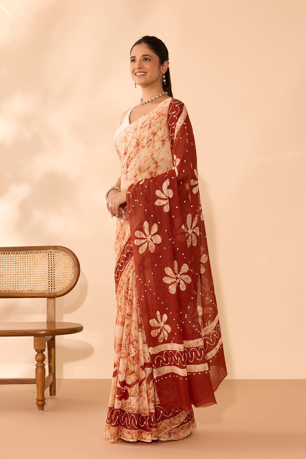 Dark Orange Ujjain Pure Cotton Batik Saree image number null