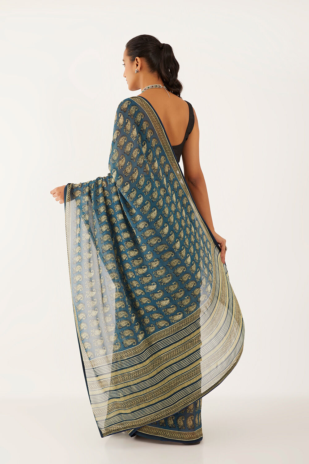 Grey Viscose Georgette Digital Printed  Saree image number null