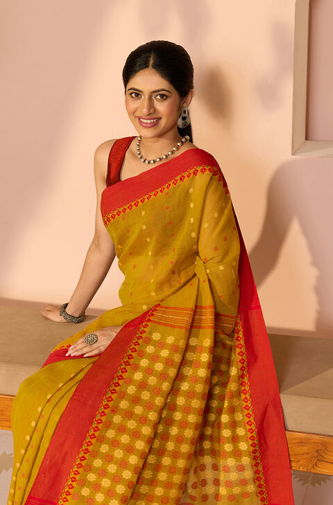 Light Yellow Woven Pure Cotton Bengal Saree