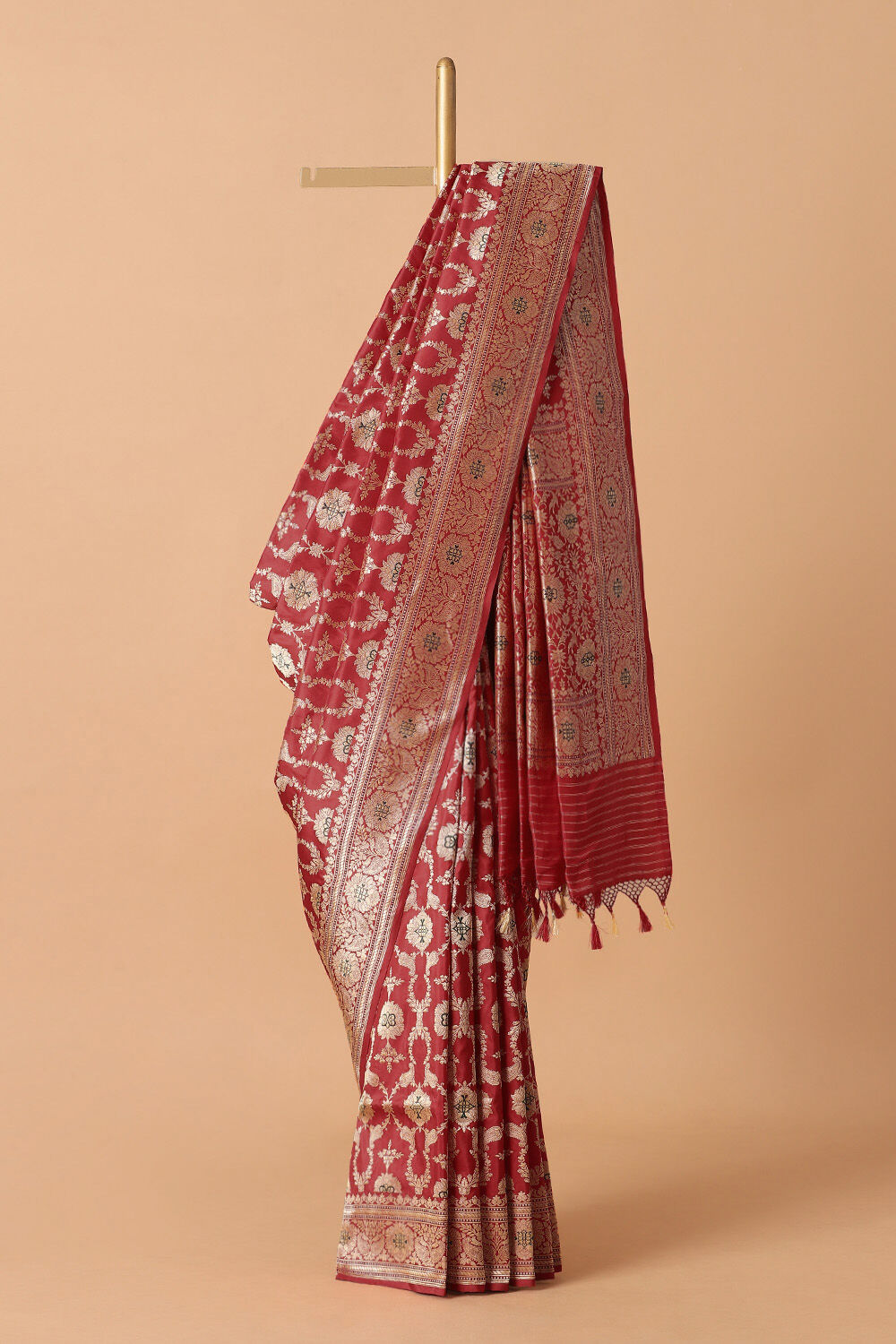 Red Pure Silk Banarasi Saree image number null