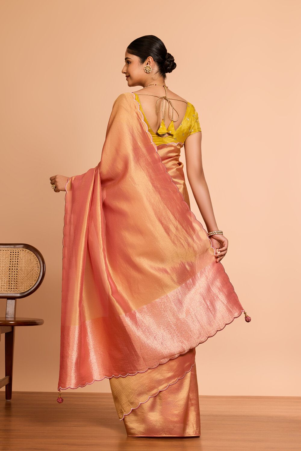 Light Pink  Viscose Tissue Woven Saree image number null