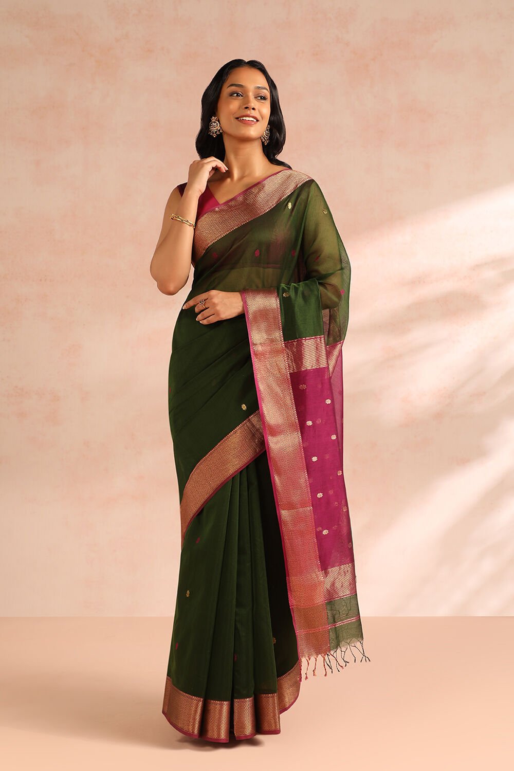 Dark Green Woven Pure Silk Cotton Maheshwari Saree image number null