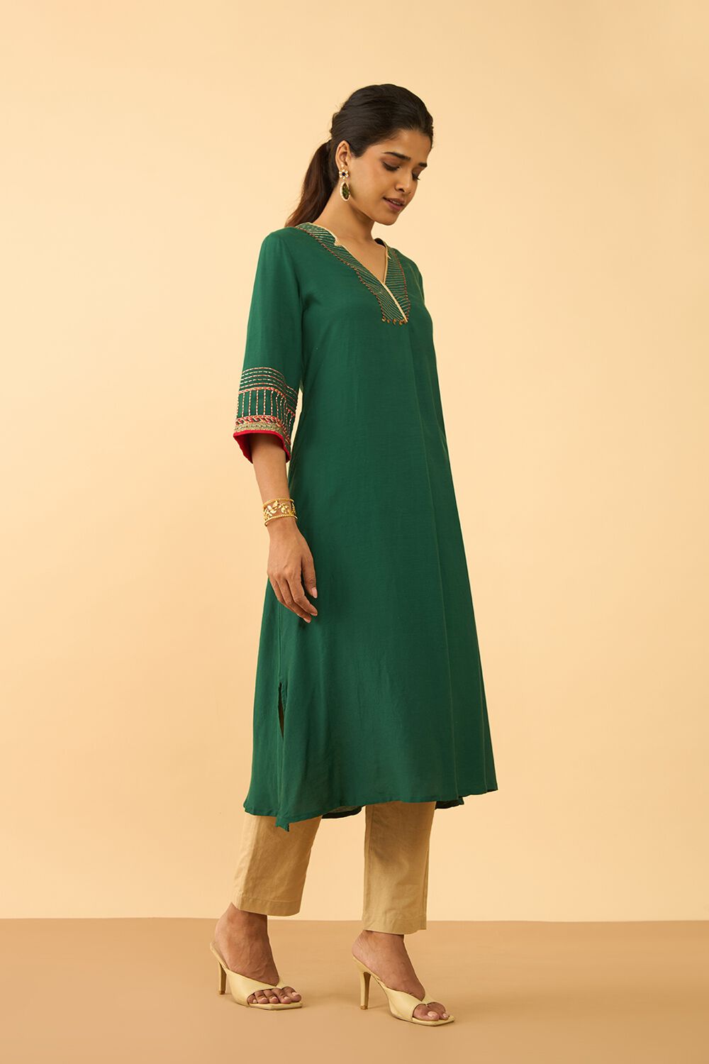 Green Viscose Embroidered Kurta image number null