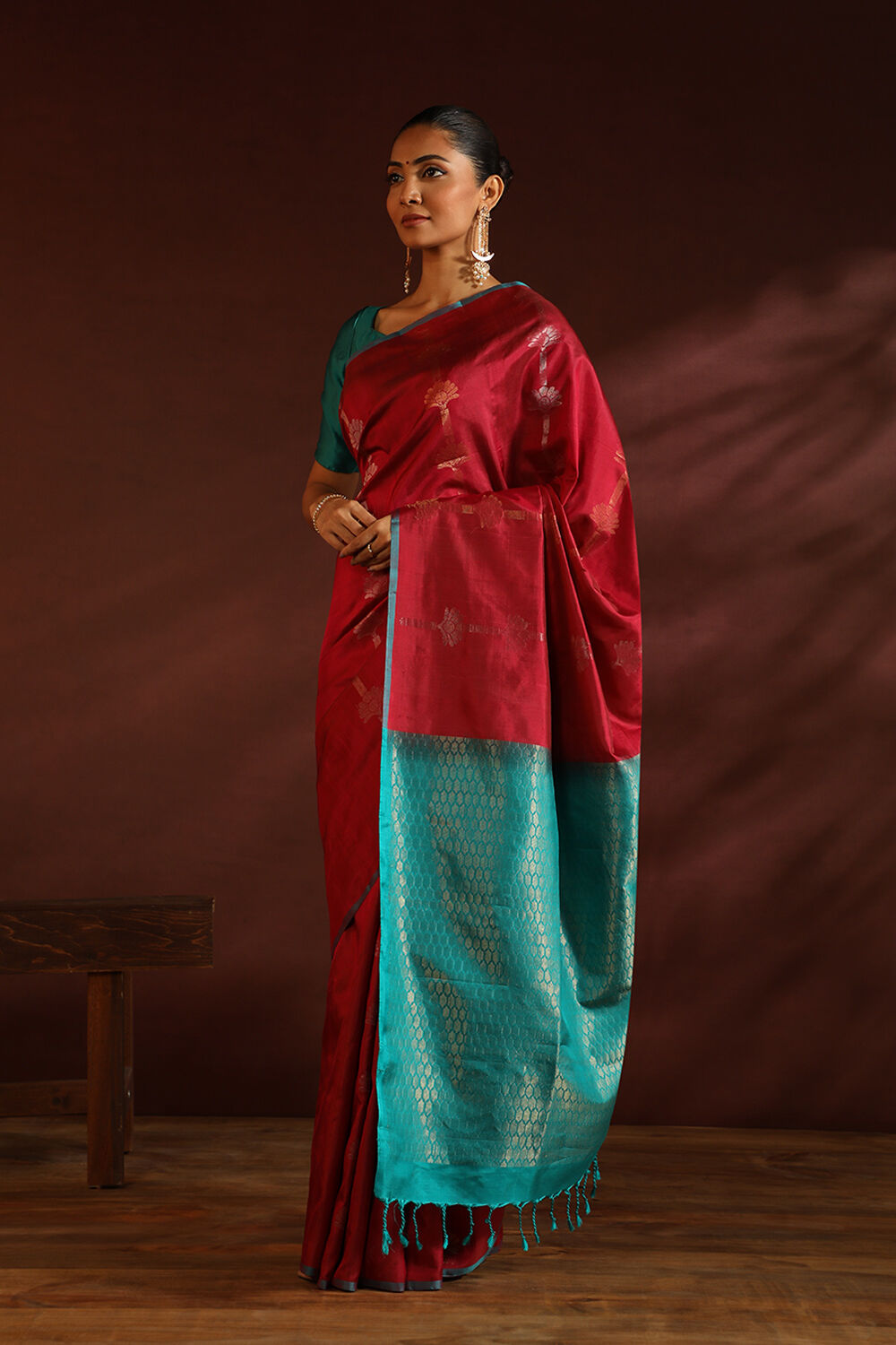 Red South Pure Silk Woven Saree image number null
