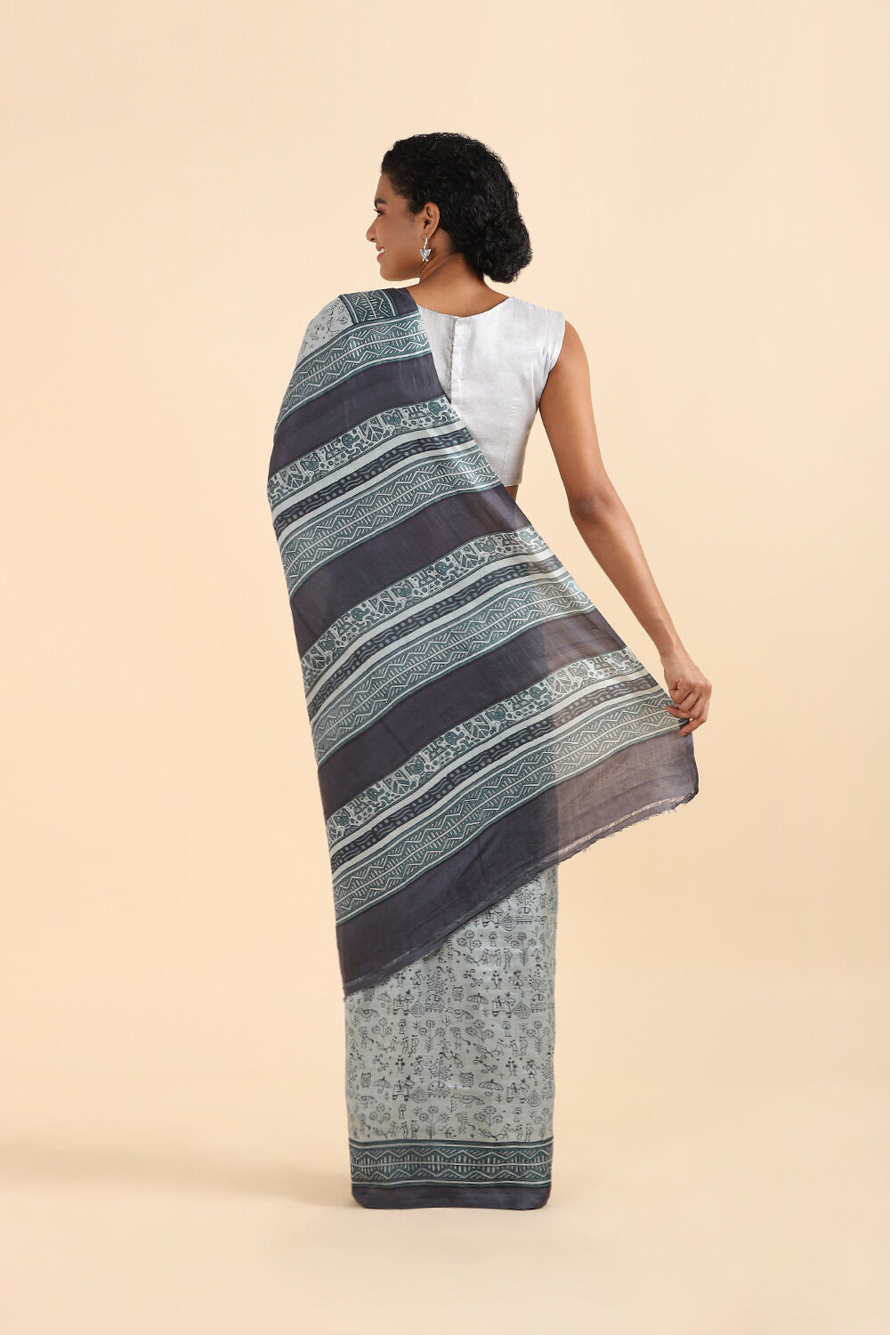 Grey Pure Silk Printed Saree image number null