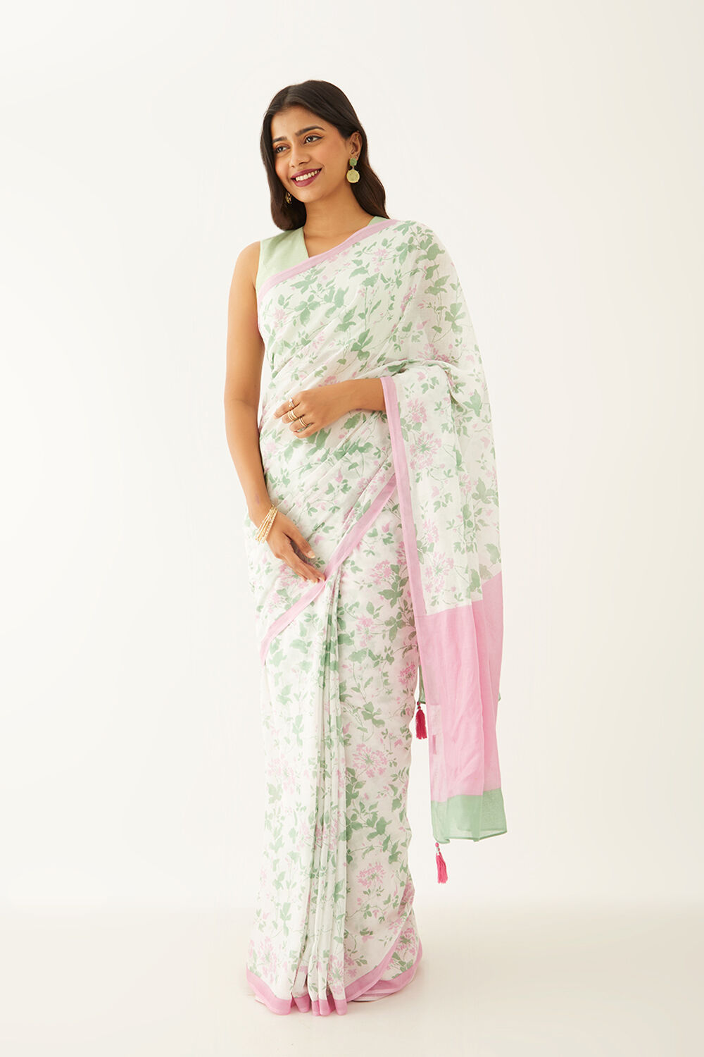 Off White Pure Cotton Mulmul Printed Saree image number null