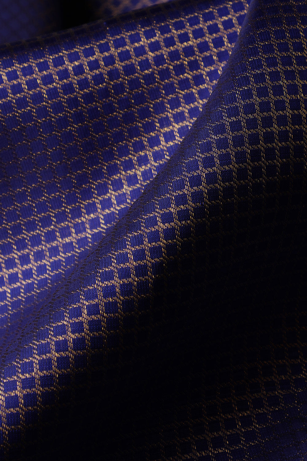 Blue Woven Pure Silk Kanjivaram Saree image number null