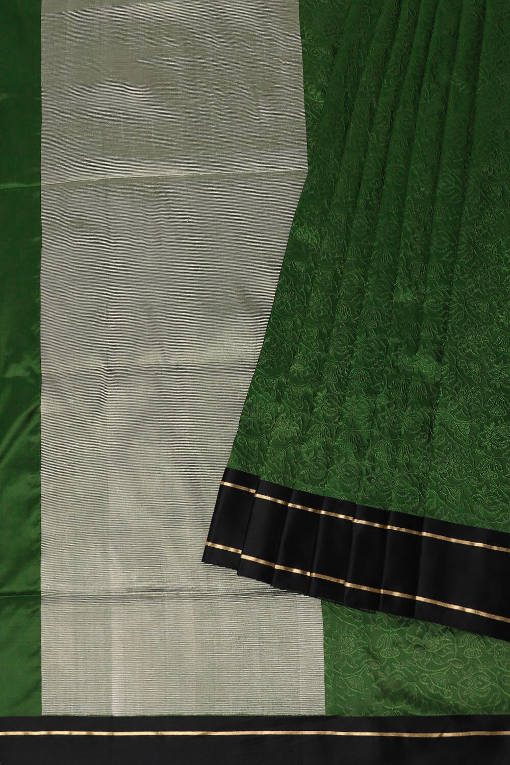 Dark Green Pure Silk Banarasi Tanchoi Saree image number null