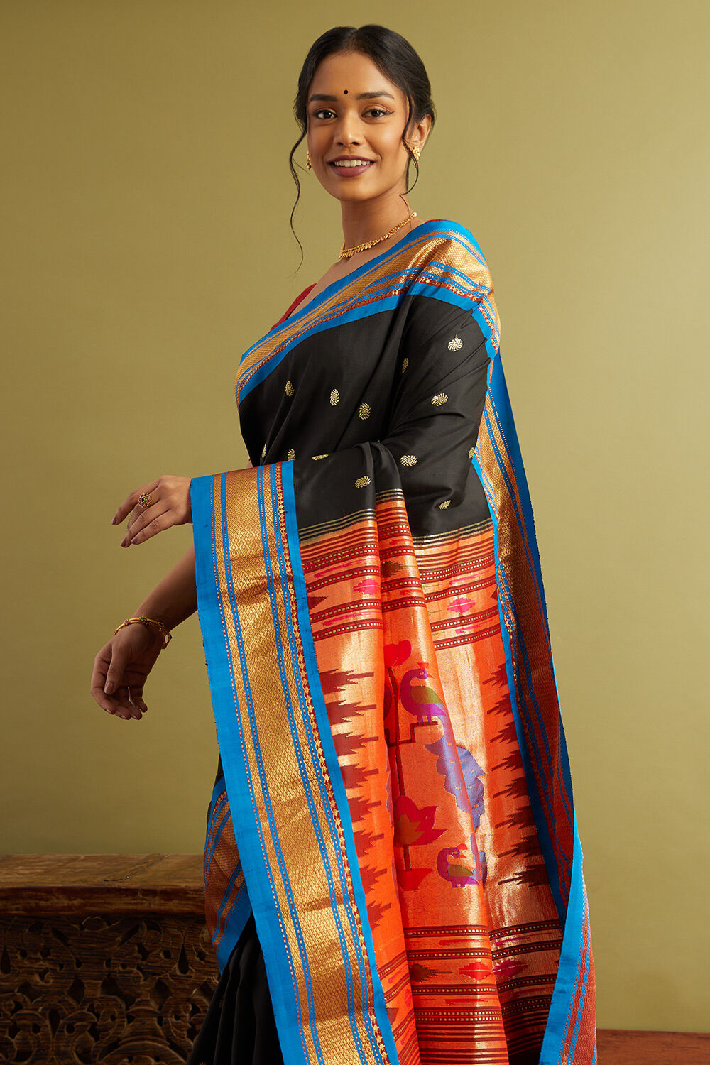 Black Tapestry Pure Silk Paithani Saree image number null