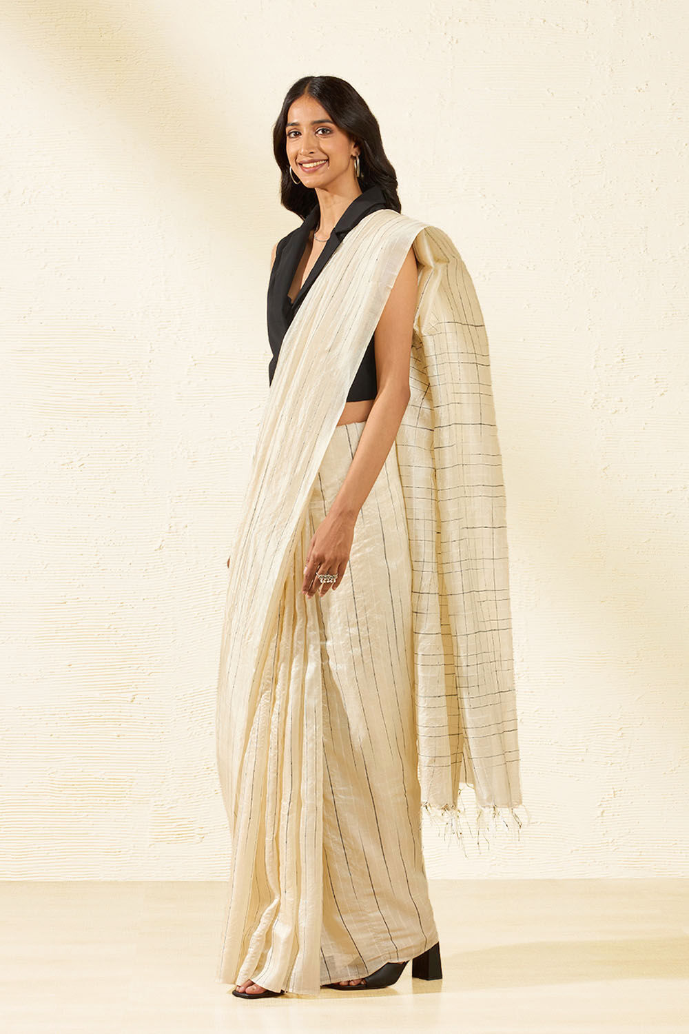 Off White Chattisgarh Woven Pure Tussar Silk Saree image number null