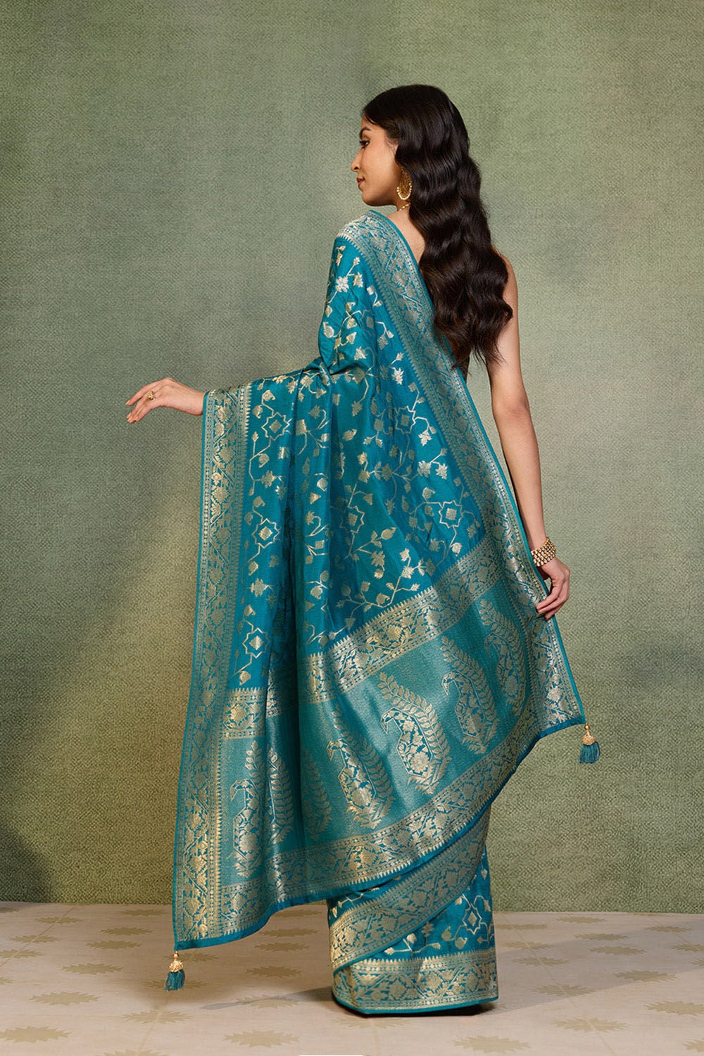 Blue Woven Pure Viscose Saree image number null
