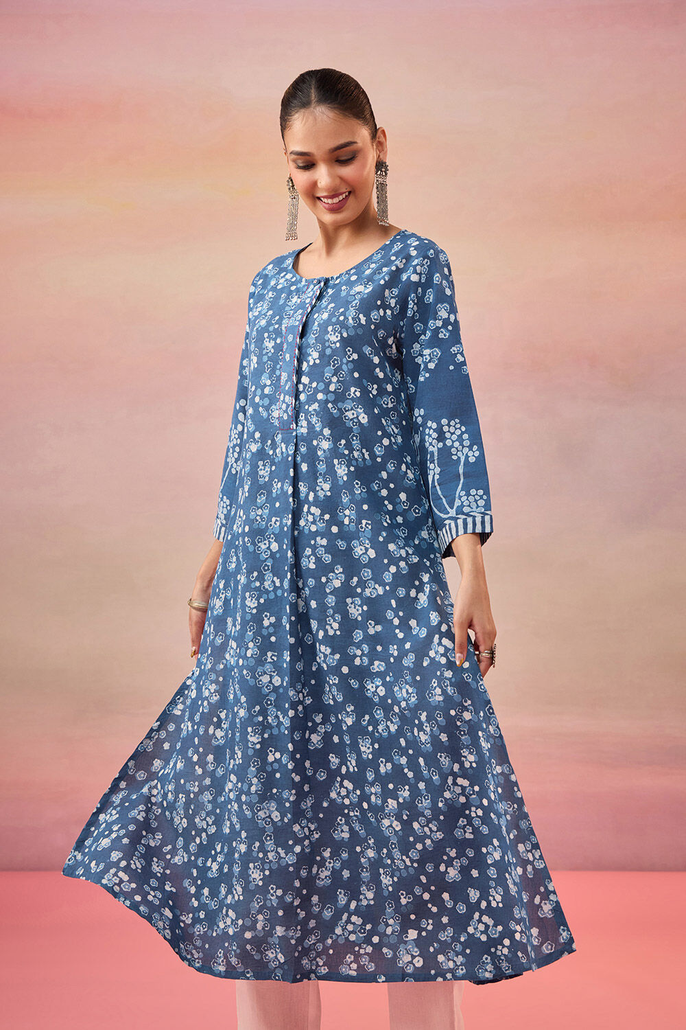 Blue Dabu Block Printed Pure Cotton Kurta image number null